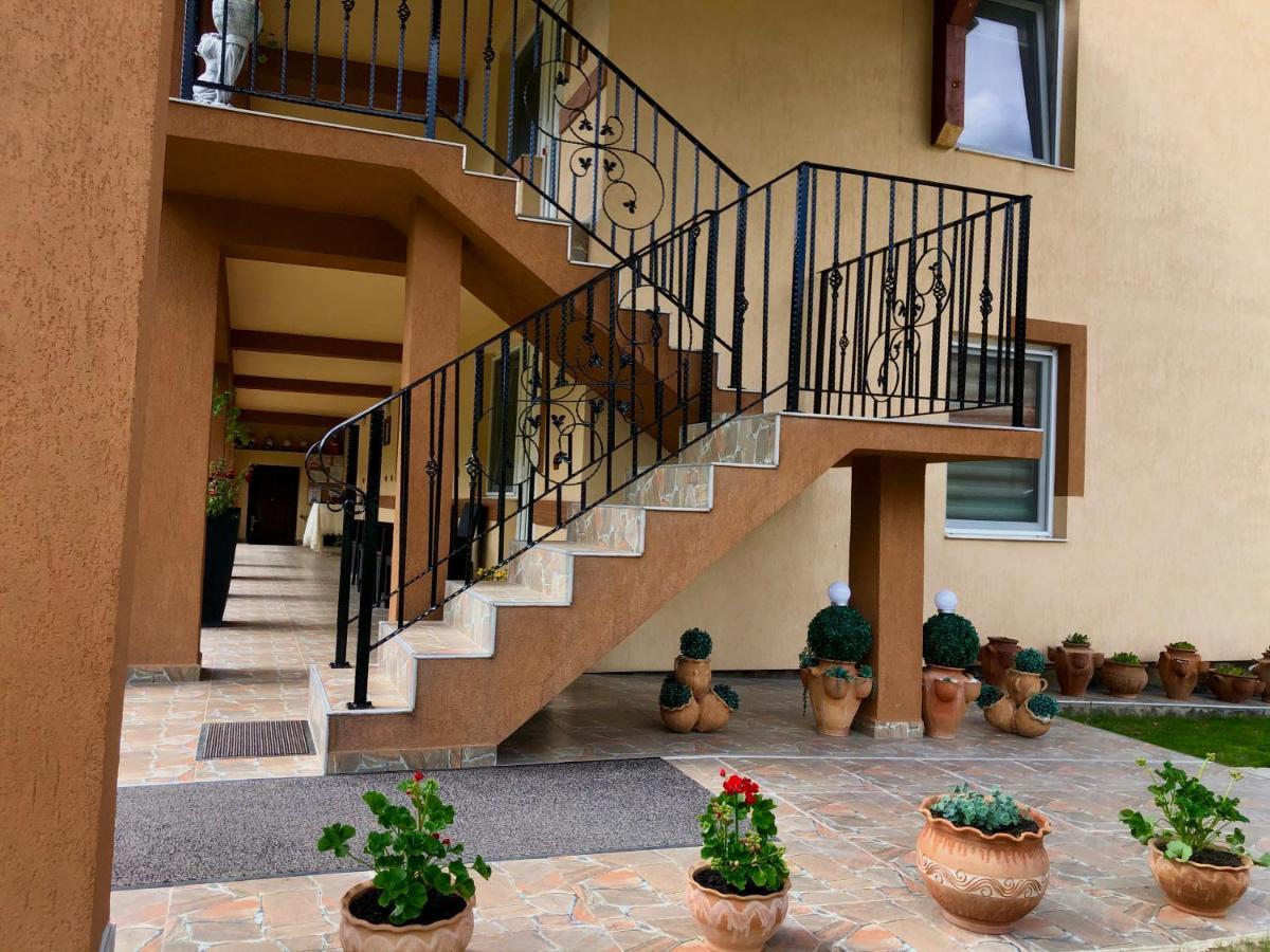 Hotel Casa Antonia Chiscau Esterno foto